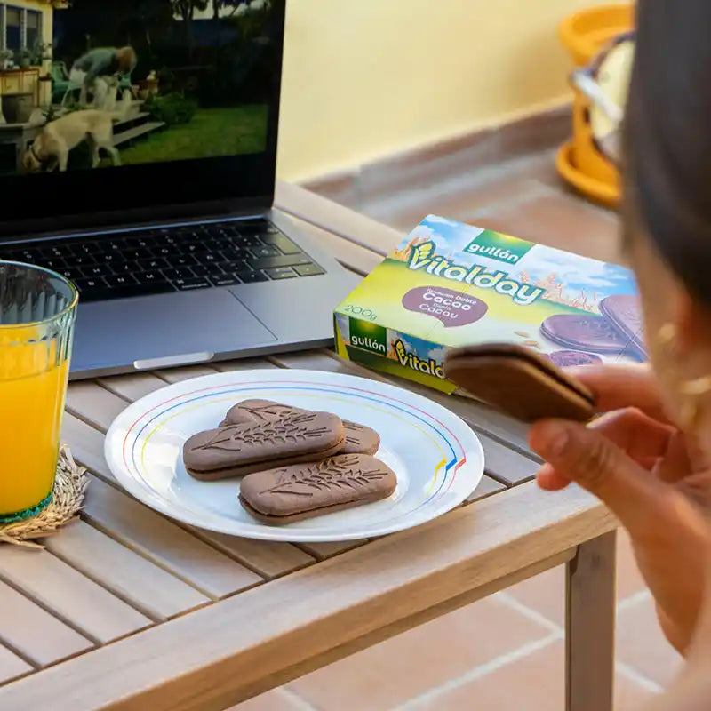 Galletas Gullon Vitalday sandwich doble cacao chocolate fuente de fibra